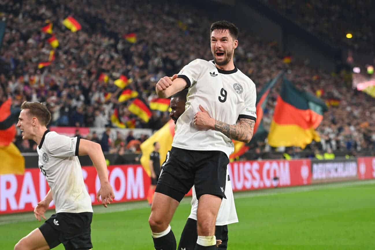 Fussball Nations League Viertelfinale Deutschland – Italien 3-3 Torjubel Tim KLEINDIENST GER mit Antonio Ruediger GER nach Tor zum 3-0, Jubel,Freude,Begeisterung,Aktion. lI:Nico SCHLOTTERBECK GER. Fussball Nations League Viertelfinale Deutschland GER - Italien ITA 3-3 am 23.03.2025, Signal Iduna Park *** Goal celebration Tim KLEINDIENST GER with Antonio Ruediger GER after scoring 3 0, jubilation,joy,enthusiasm,action lI Nico SCHLOTTERBECK GER Soccer Nations League quarterfinal Germany GER Italy ITA 3 3 on 23 03 2025, Signal Iduna Park